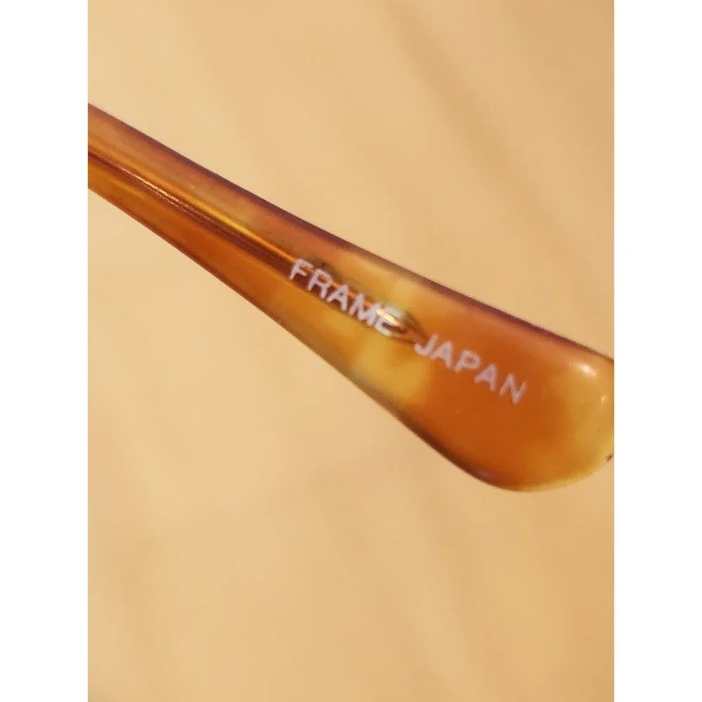 Vintage Tura MOD 724 DAM Gold Cat Eye Eyeglass‎ Frame 56-15 Japan 140mm